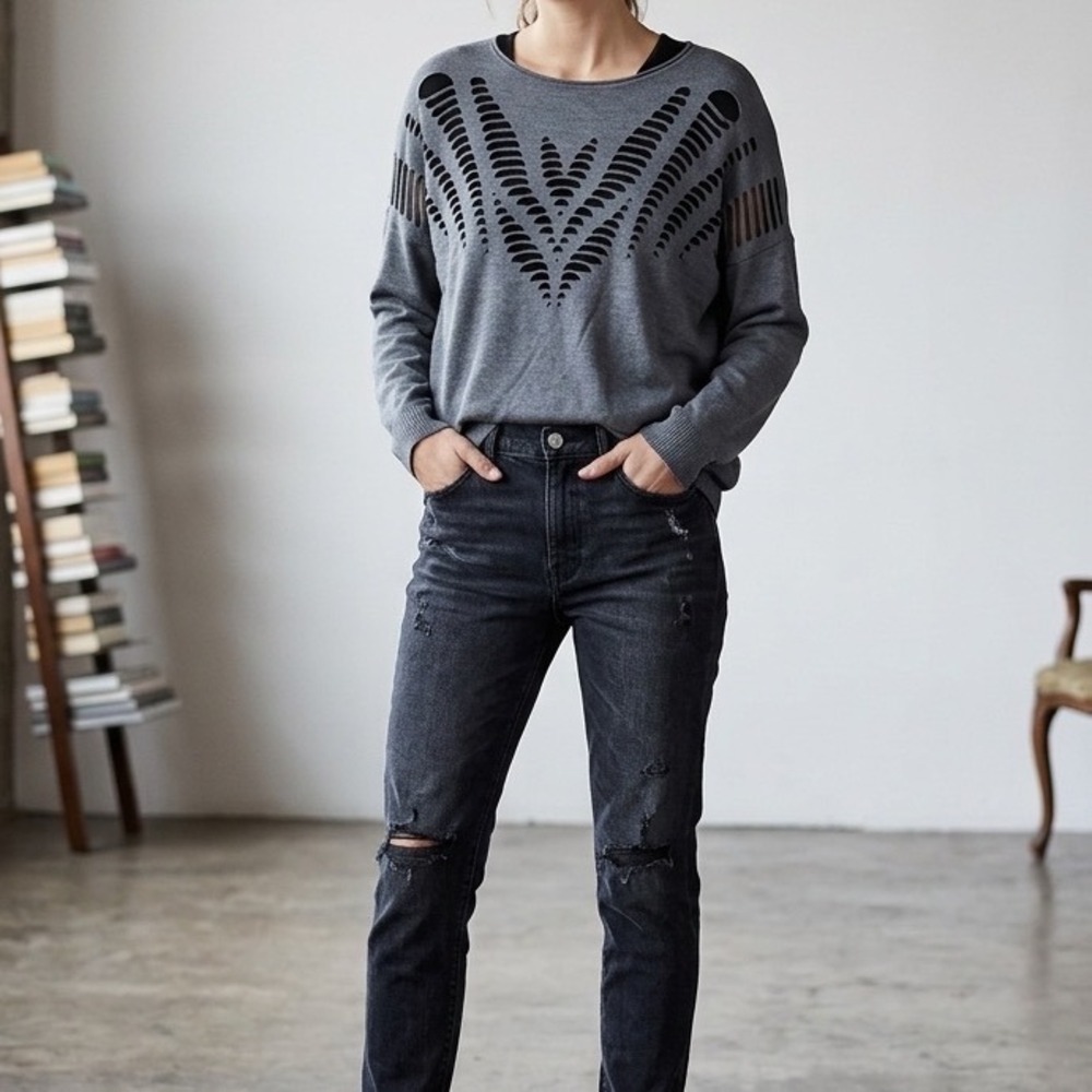 RVN Made in USA Lined Gray Laser Cut Oversized Knit Sweater Pullover Medium